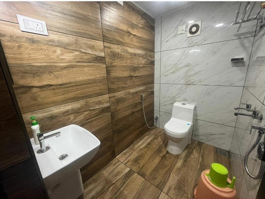 Vyshnavi Home Stay Thanniyam Esterno foto